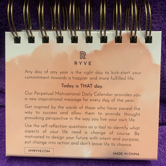 Ryve Gold Spiral Inspirational Quote Daily Calendar New - Picture 2 of 6